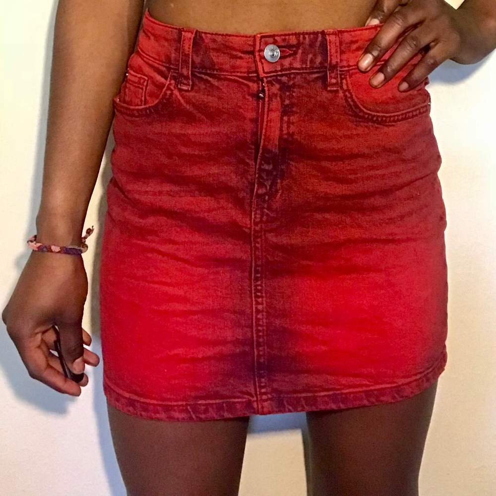 red denim skirt